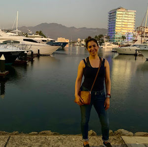 Meet your Posher, Araceli